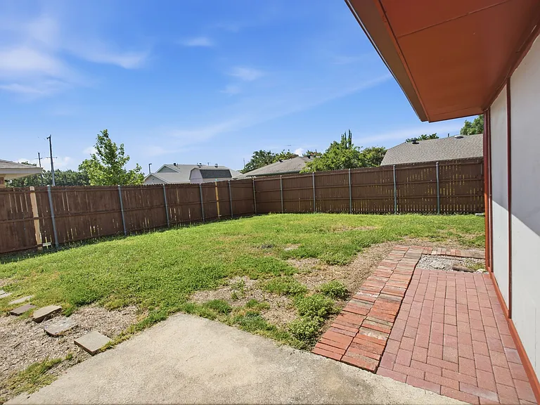 7306 Ridgeview Dr — Photo 24
