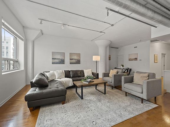 3rd image of 221 N Front St #202