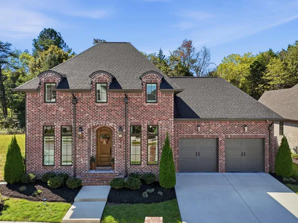 9488 Calder Cir, Ooltewah, TN 37363
