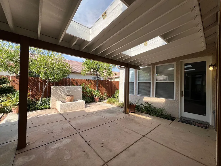 2456 E Marquise Ct — Photo 30