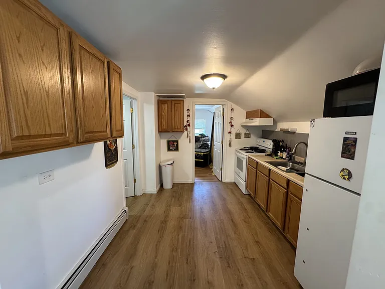 218 S Church St #4 — Photo 7