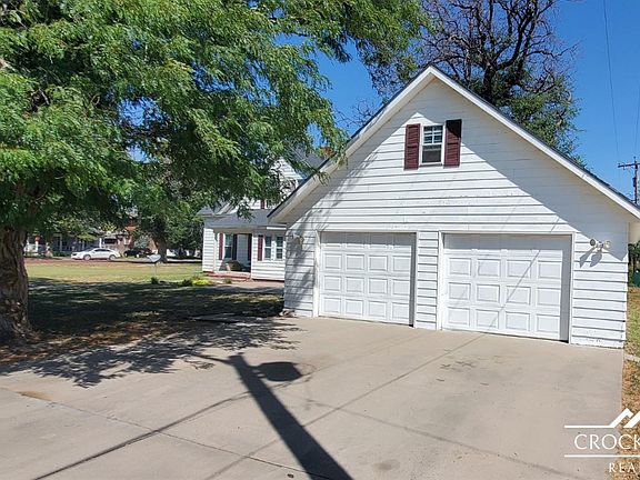 3rd image of 904 N 7th St