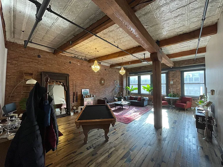 913 W Van Buren St #7F — Photo 3