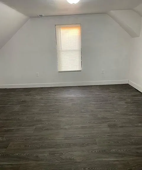 1046 Buchanan St — Photo 11