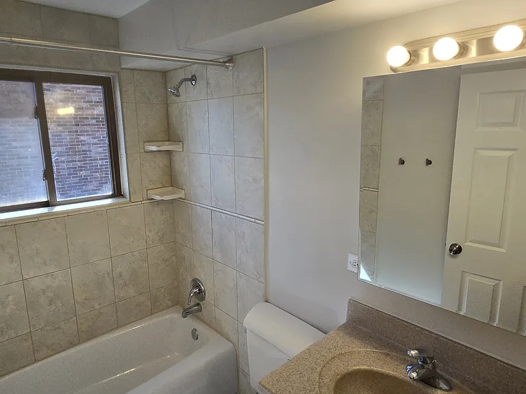 16601 Jean Ln — Photo 10