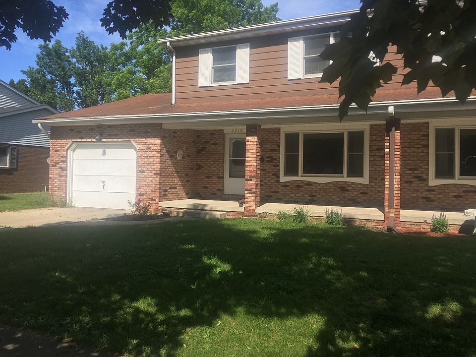 1st image of 2210 Dixon Dr
