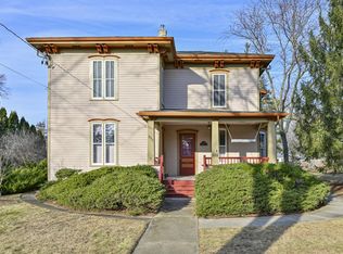 952 W Highland St, Whitewater, WI 53190