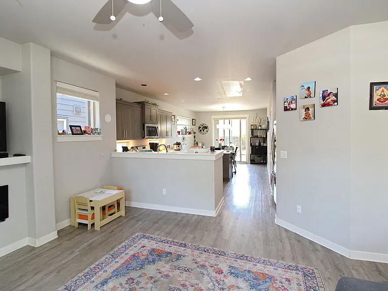 5220 SE Thornapple St — Photo 6