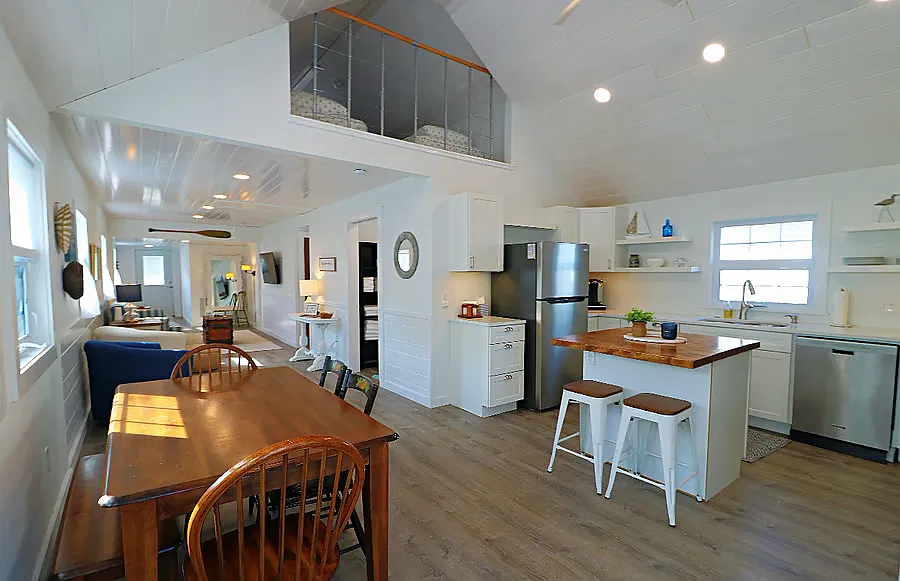 3 bed, 1197 sqft, $2,300 — Photo 1