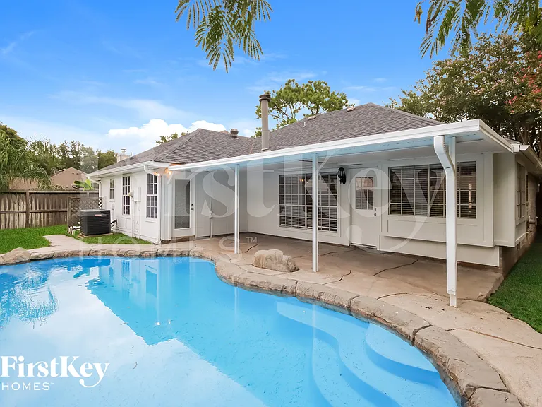 18811 Singing Woods Dr — Photo 15