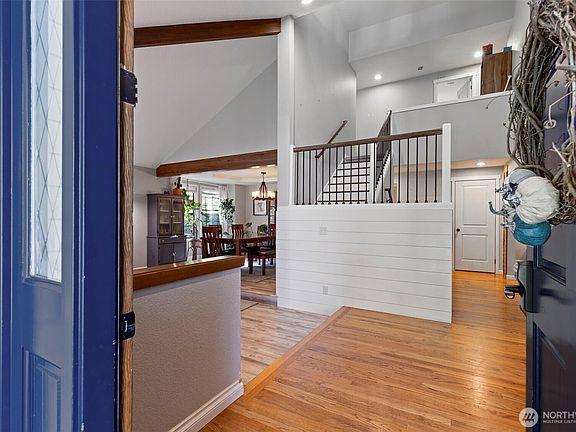 2nd image of 14205 Crown Point Pl NW