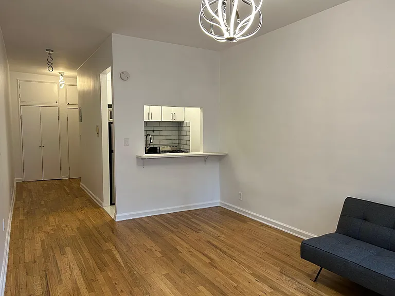 252 E 89th St #4D — Photo 6