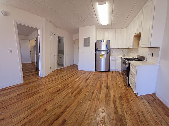 5th image of 143-51 Roosevelt Ave #9H