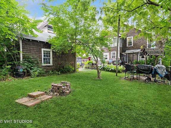 4th image of 321 1st St