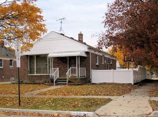 10004 Laurence Ave, Allen Park, MI 48101