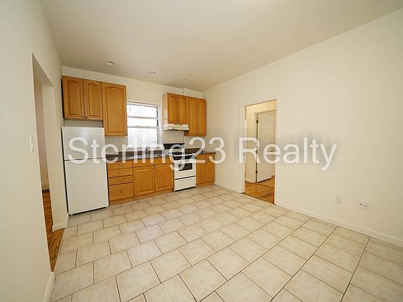 2nd image of 30-15 Broadway #F2