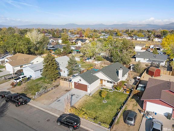 3rd image of 758 Hornet Dr