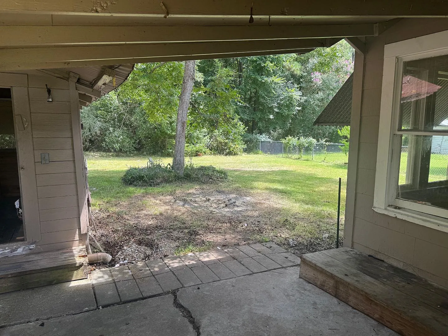 1906 Old Israel Rd — Photo 3