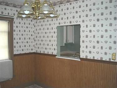 4th image of 1046 Buena Vista Ave NE