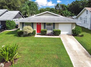 2705 E Jersey Ave, Orlando, FL 32806