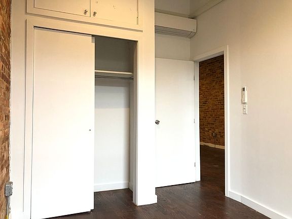 3rd image of 389 Quincy St APT 2
