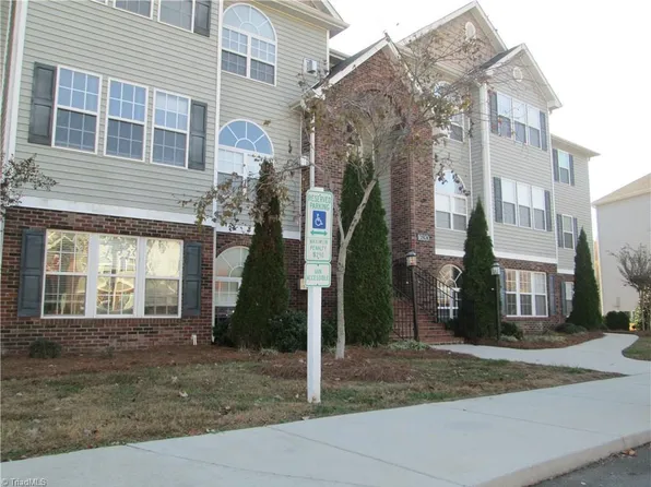 1620 Cherry Blossom Ln Unit 302, Winston Salem, NC 27127