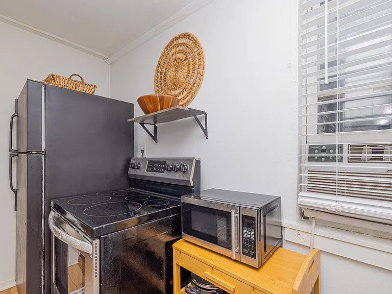 1131 Leesville St #E — Photo 13