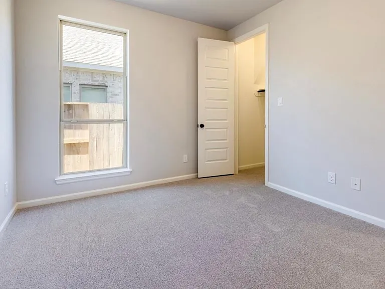 5034 Morrison Dr — Photo 17