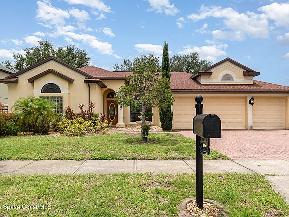 3rd image of 1203 Natural Oaks Dr