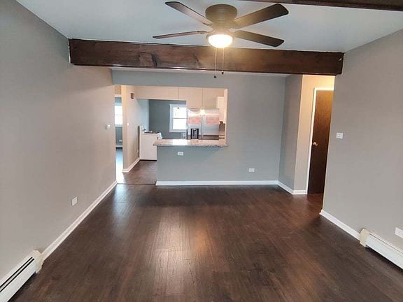 4th image of 5633 Edge Lake Dr APT 2E