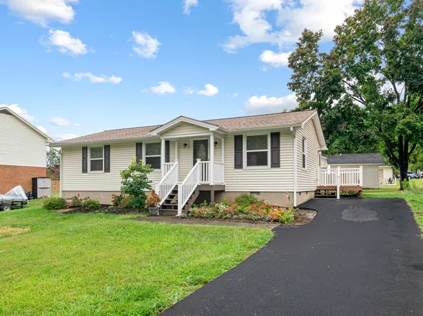 1525 Pine St, Christiansburg, VA 24073