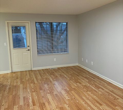 Large, open living room (1/3)