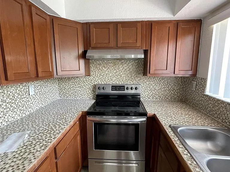 2580 Coral Springs Dr #2580 — Photo 12