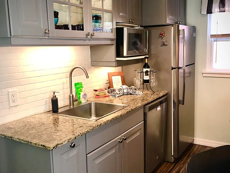 208 10th Ave N #210 — Photo 8