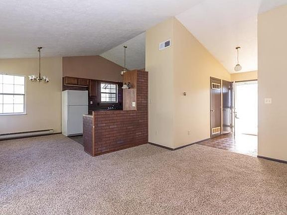 5th image of 3212 N Pawnee Dr