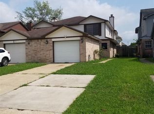 514 Birdsong Dr, League City, TX 77573