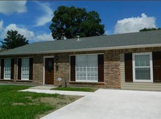 225 Brett Dr, Gretna, LA 70056