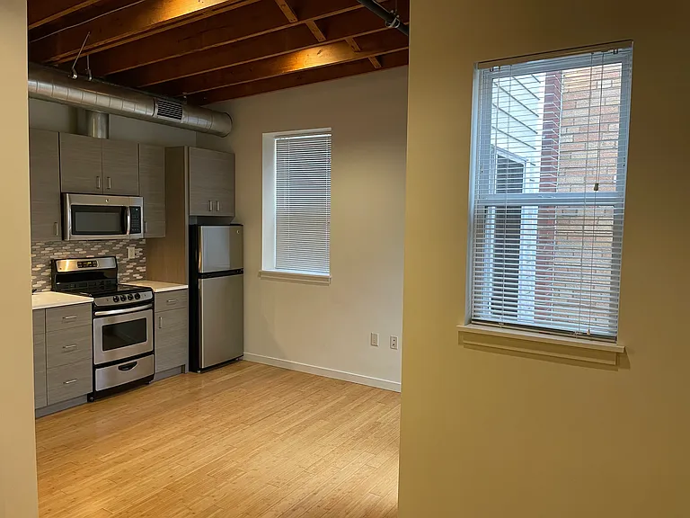 7614 Wydown Blvd #202 — Photo 10