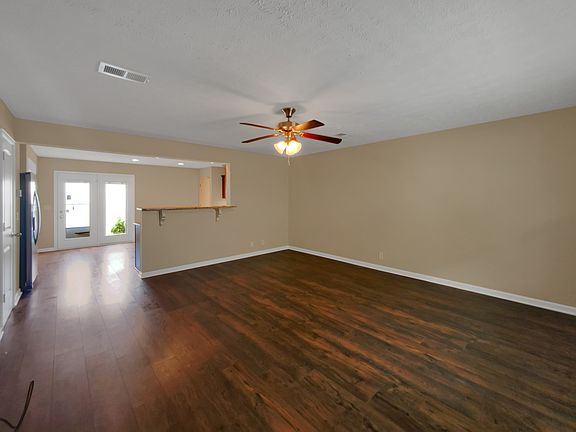 3rd image of 3410 Nightshade Dr