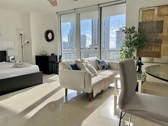 4th image of 50 Biscayne Blvd APT 1809