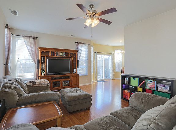 3rd image of 3606 Indian Head Ln #3606