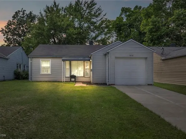 1212 Eastwood Ave, Mayfield Heights, OH 44124