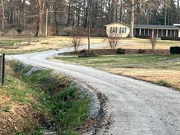 4th image of 187 Live Oak Ln