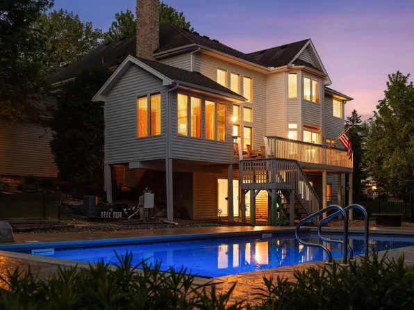 5490 Tamarack Cir, Minnetonka, MN 55345