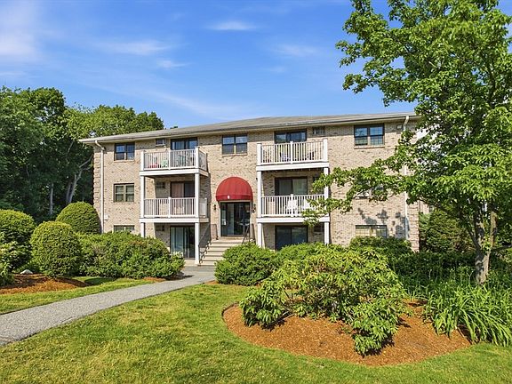 5th image of 6 Kenmar Dr Unit 4