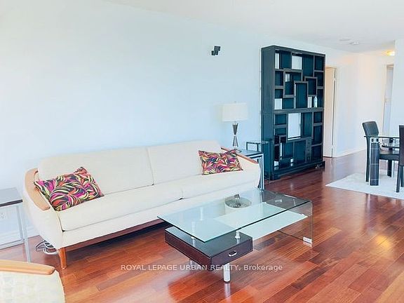 5th image of 10 Yonge St #2702