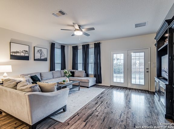 5th image of 20303 Oak Panache