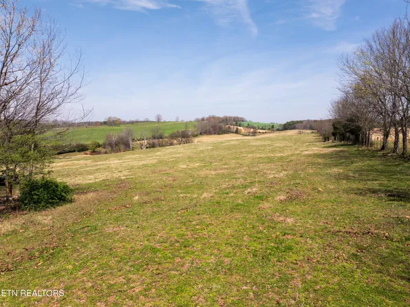 1412 Trigonia Rd, Maryville, TN 37801