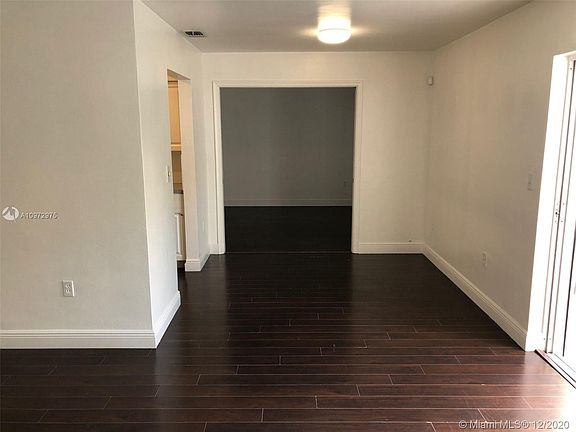 5th image of 1150 Madruga Ave APT B102