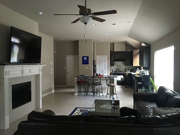 4th image of 3508 Stampede Dr